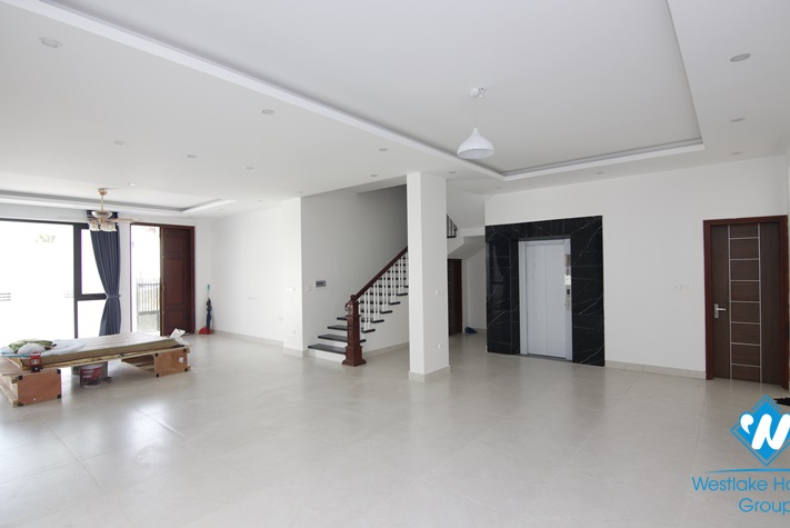 A three-bedroom villa in Diplomatic Area in Xuan Tao, Bac Tu Liem, Hanoi